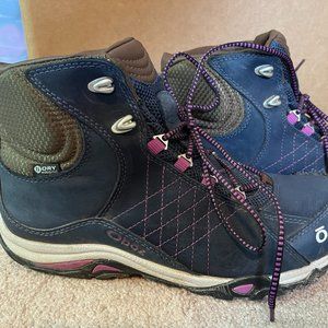 Oboz Sapphire Mid Waterproof Hiking Boots - Women's Size 10
